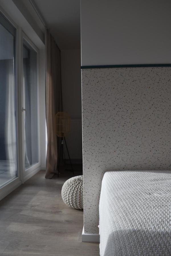 White Apartment Modern Tower Atal Gdynia Eksteriør billede