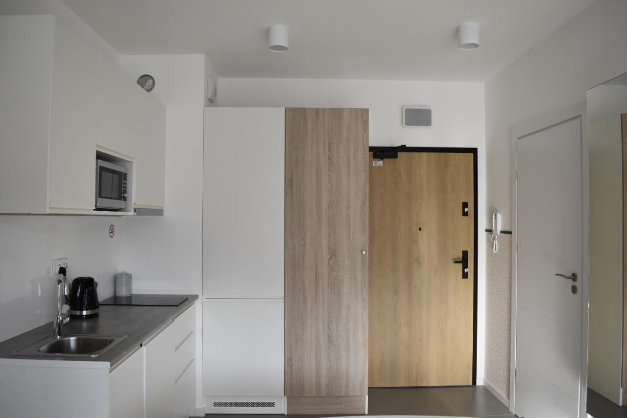 White Apartment Modern Tower Atal Gdynia Eksteriør billede