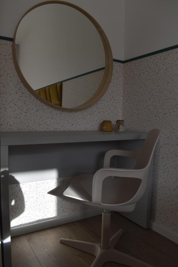 White Apartment Modern Tower Atal Gdynia Eksteriør billede