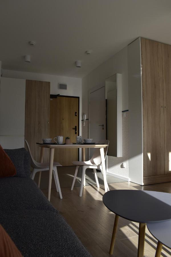 White Apartment Modern Tower Atal Gdynia Eksteriør billede
